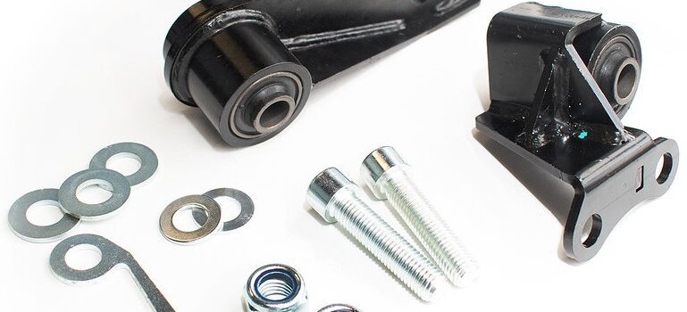 Dobinsons DD59-542K Front IFS Diff Drop Kit Tundra Sequoia